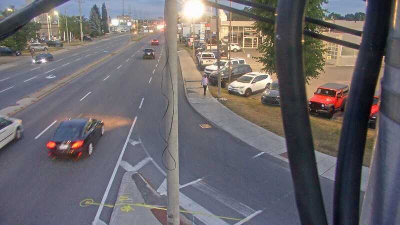 Traffic camera image at 2025-08-25 00:06:08