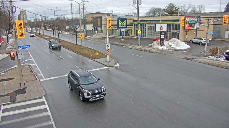 Traffic camera image at 2024-12-30 17:00:52