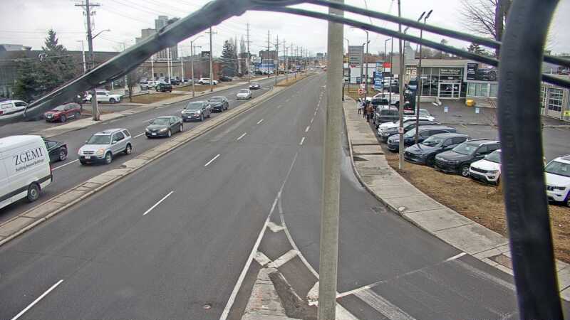 Traffic camera image at 2025-03-25 13:30:51