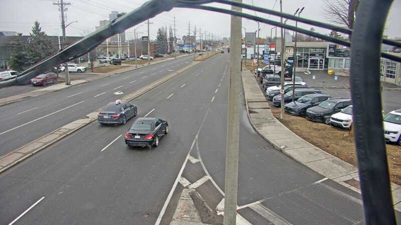 Traffic camera image at 2025-03-25 14:10:51