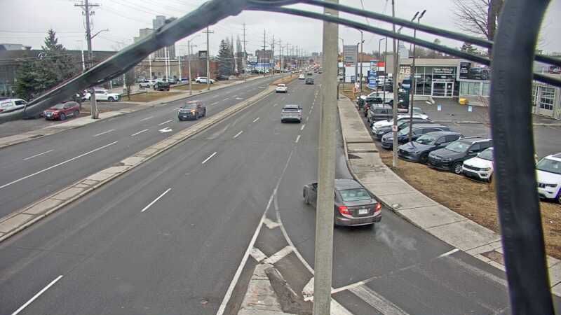 Traffic camera image at 2025-03-25 14:30:55
