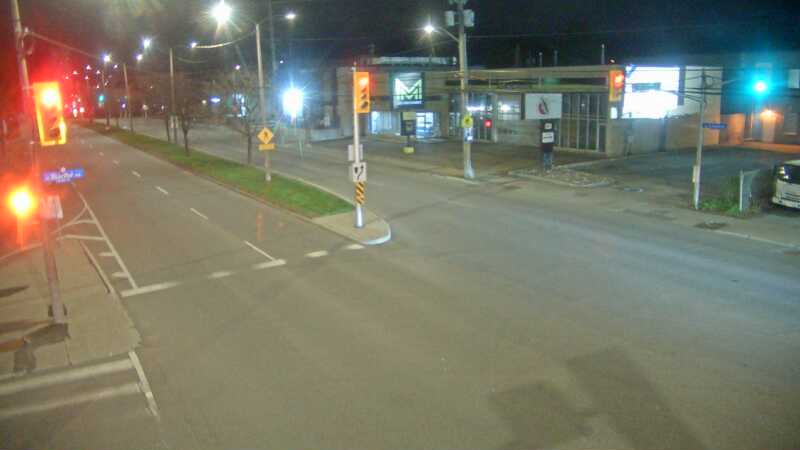 Traffic camera image at 2025-05-09 08:30:50