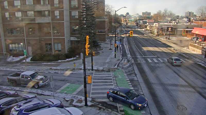 Traffic camera image at 2024-12-21 17:01:10