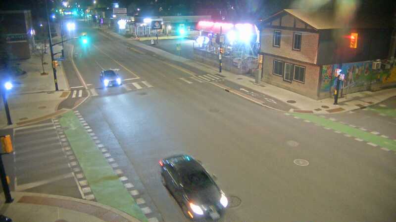 Traffic camera image at 2025-05-09 07:10:43