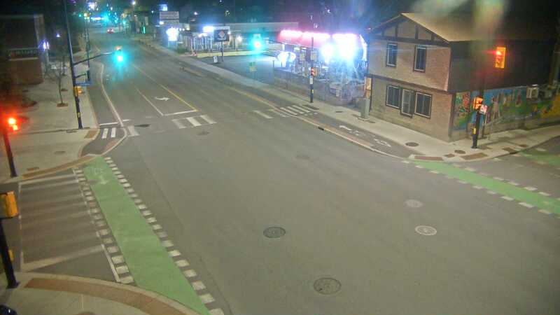 Traffic camera image at 2025-05-09 07:36:30