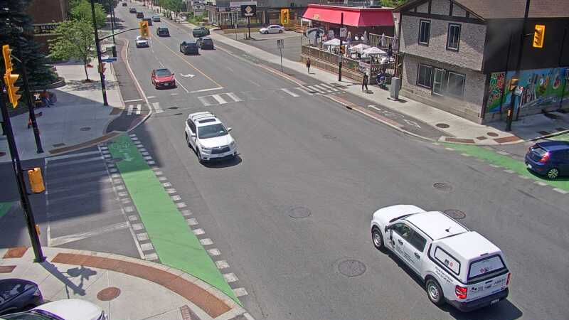 Traffic camera image at 2025-06-30 18:11:10