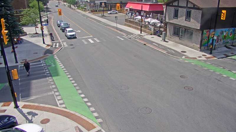 Traffic camera image at 2025-06-30 18:21:12