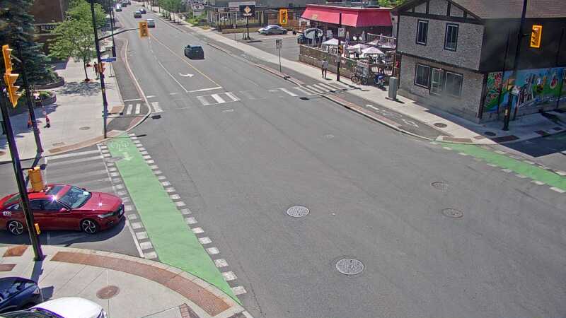 Traffic camera image at 2025-06-30 19:37:41