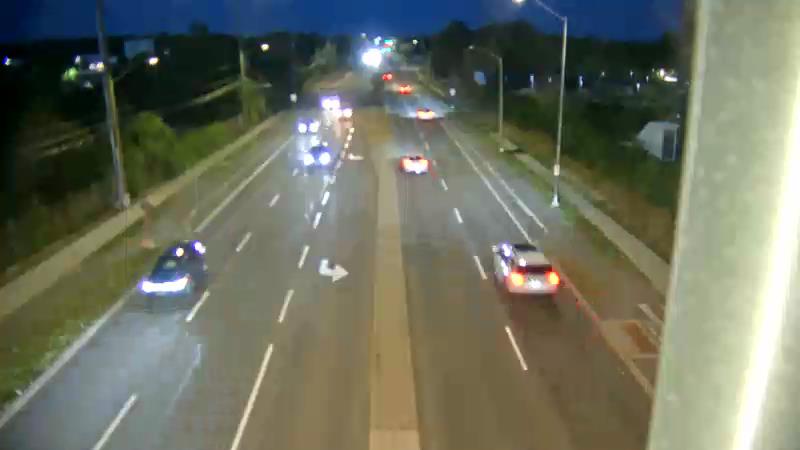 Traffic camera image at 2025-08-25 00:31:08