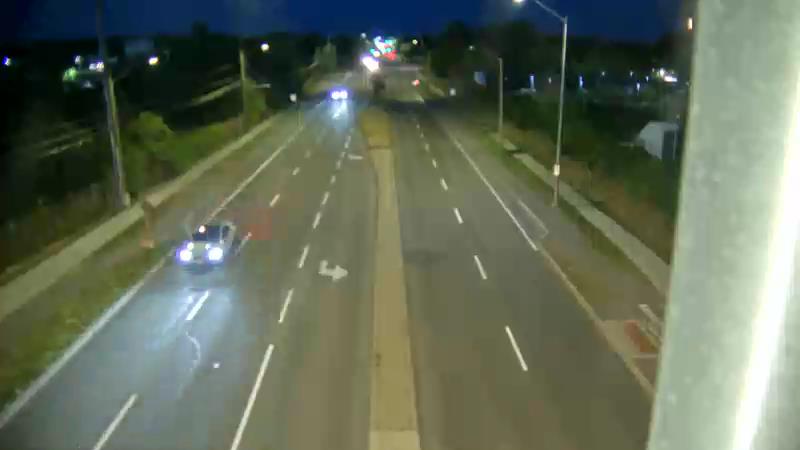 Traffic camera image at 2025-08-25 00:36:04