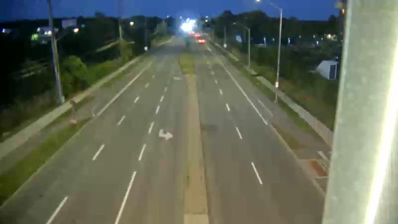 Traffic camera image at 2025-09-01 00:16:04