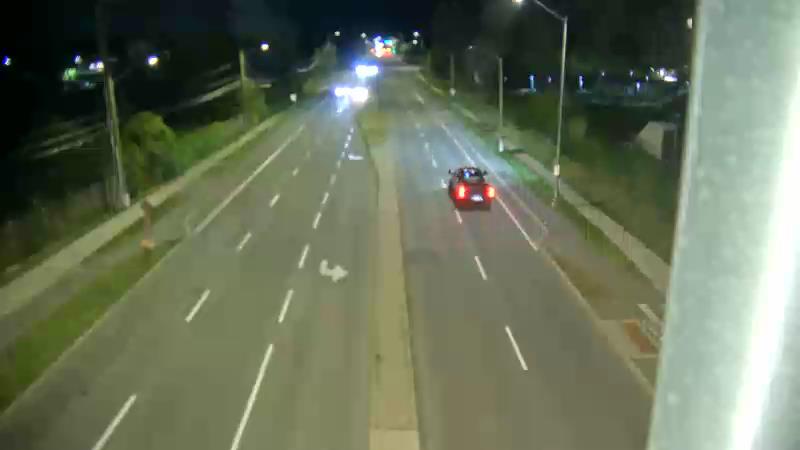 Traffic camera image at 2025-09-01 01:11:00