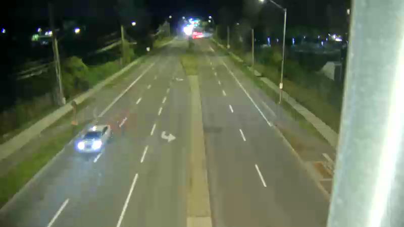 Traffic camera image at 2025-09-01 01:16:00
