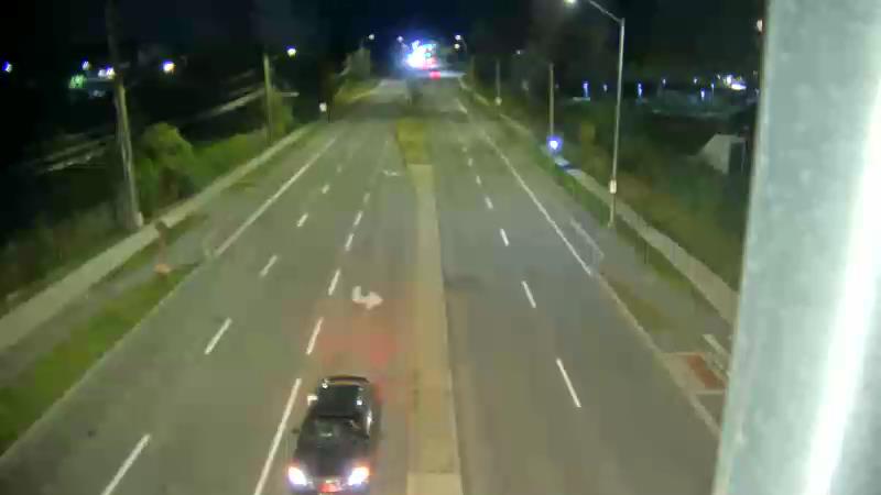 Traffic camera image at 2025-09-01 01:20:56