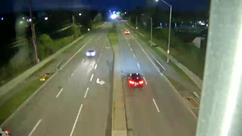 Traffic camera image at 2025-09-05 00:16:07