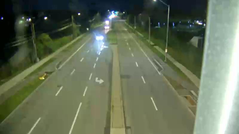 Traffic camera image at 2025-09-05 00:26:04