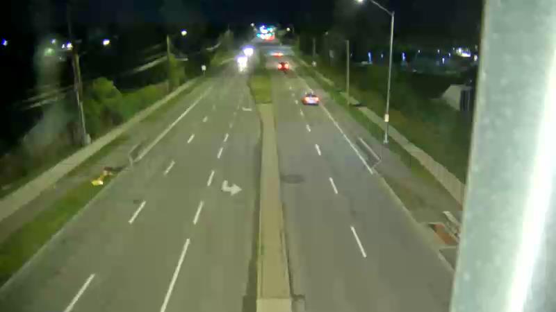 Traffic camera image at 2025-09-05 00:36:00