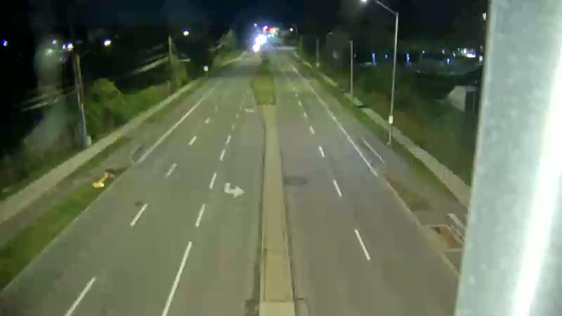 Traffic camera image at 2025-09-05 01:36:00