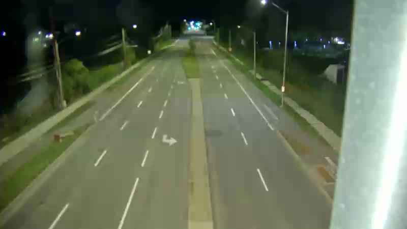Traffic camera image at 2025-09-07 08:26:05