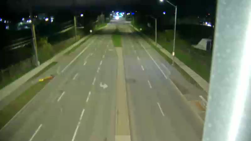 Traffic camera image at 2025-05-09 08:10:55