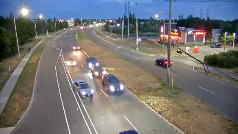 Traffic camera image at 2025-08-25 00:20:12
