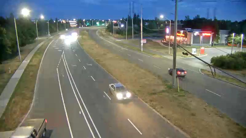 Traffic camera image at 2025-08-25 00:25:14