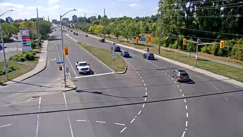 Traffic camera image at 2025-09-14 17:40:10