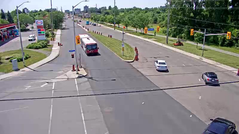 Traffic camera image at 2025-06-30 17:50:12