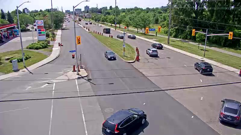 Traffic camera image at 2025-06-30 18:15:11