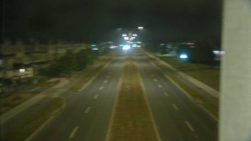 Traffic camera image at 2025-08-04 02:21:01