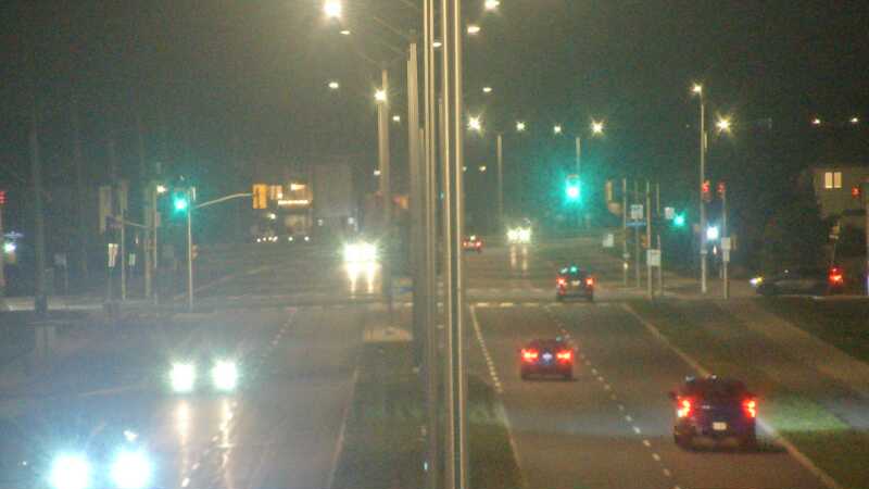 Traffic camera image at 2025-09-08 00:21:04