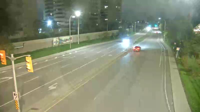 Traffic camera image at 2025-05-09 05:20:47