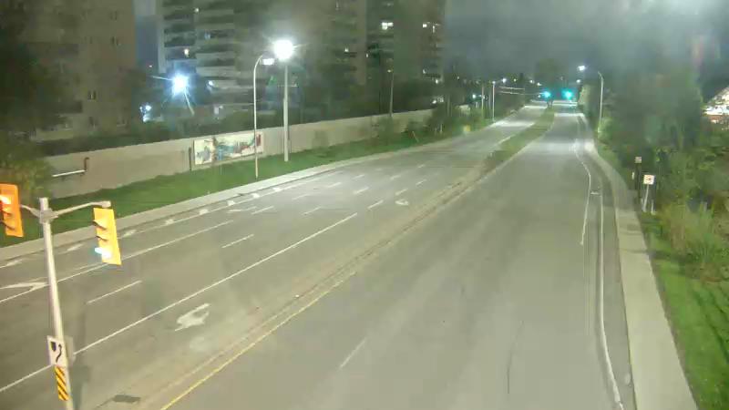 Traffic camera image at 2025-05-09 05:40:47