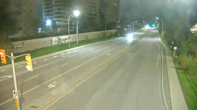 Traffic camera image at 2025-05-09 06:30:48