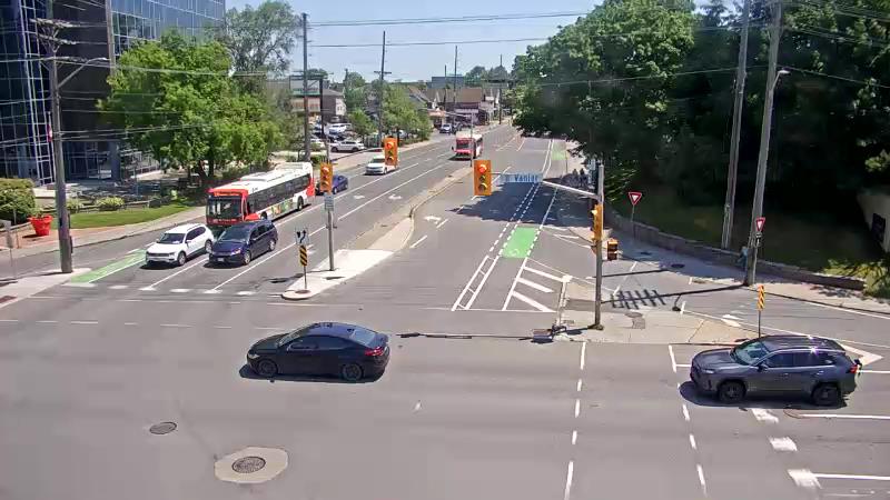 Traffic camera image at 2025-06-30 15:56:10