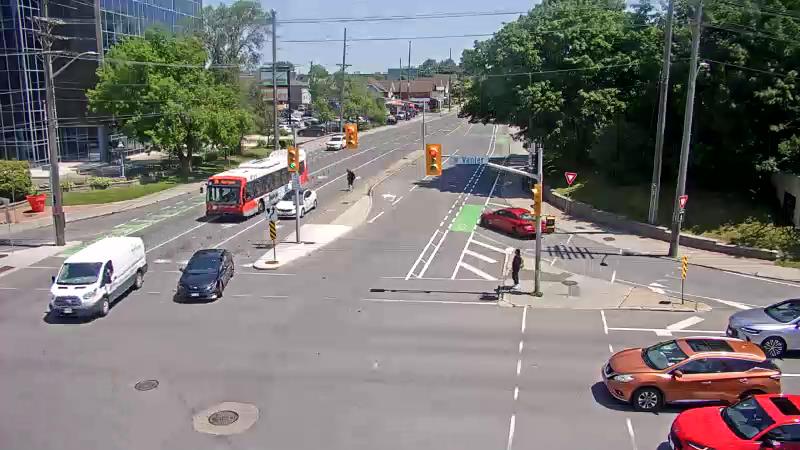 Traffic camera image at 2025-06-30 16:51:06