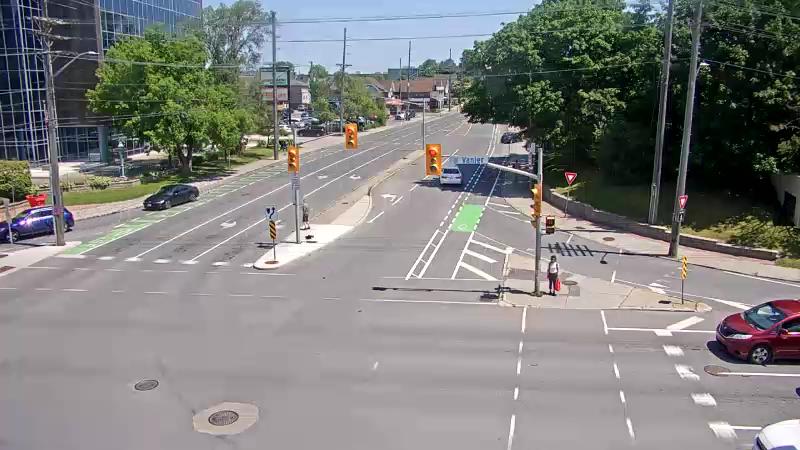 Traffic camera image at 2025-06-30 17:01:18