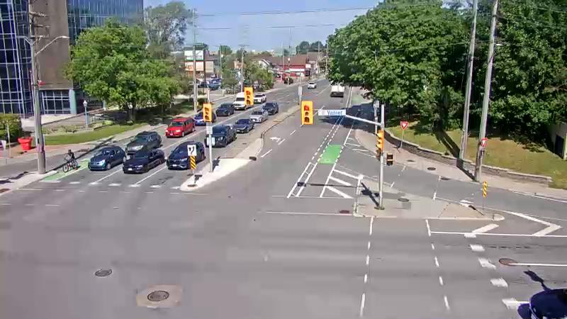 Traffic camera image at 2025-06-30 19:56:22
