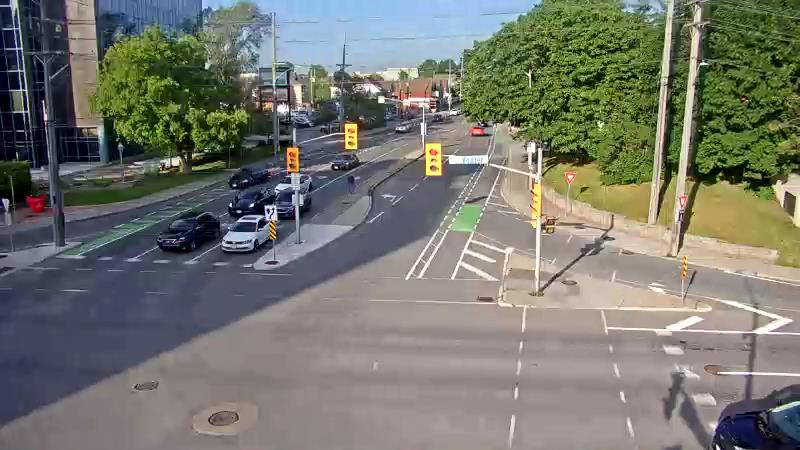 Traffic camera image at 2025-06-30 22:46:24