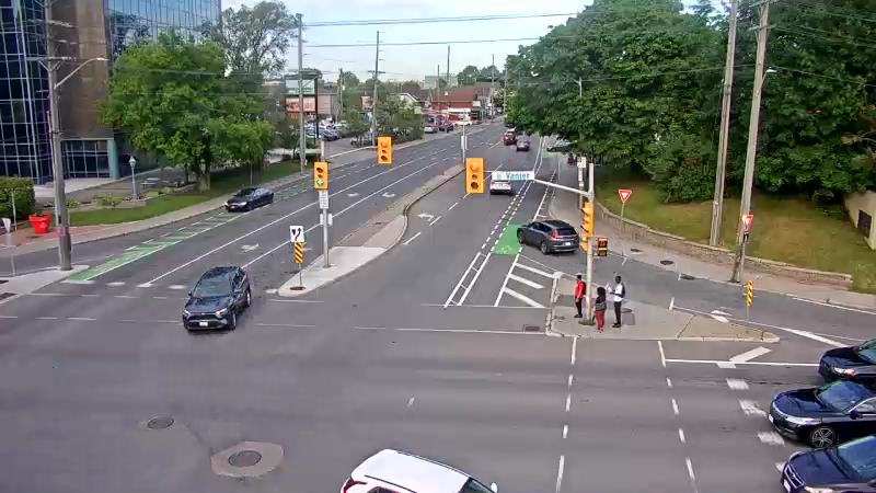 Traffic camera image at 2025-06-30 23:21:18