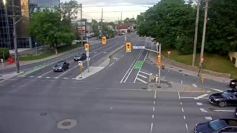 Traffic camera image at 2025-06-30 23:51:15