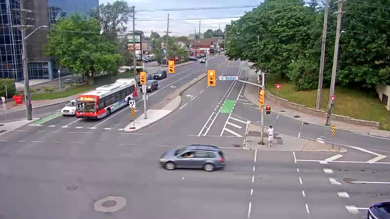 Traffic camera image at 2025-07-01 00:16:20