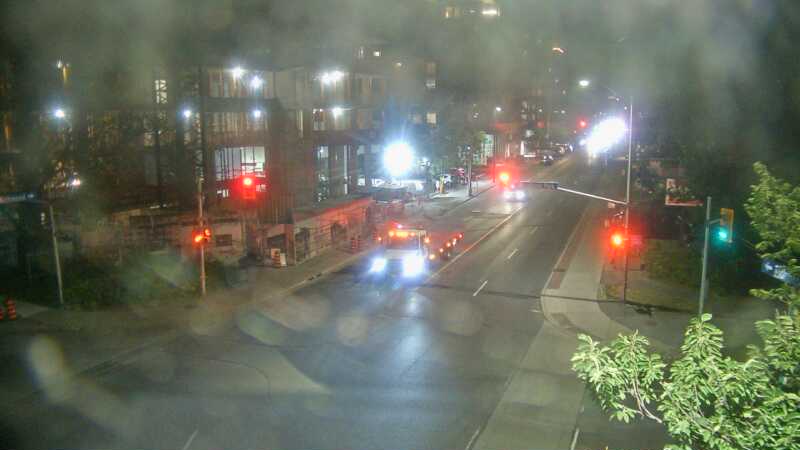 Traffic camera image at 2025-08-04 02:06:00