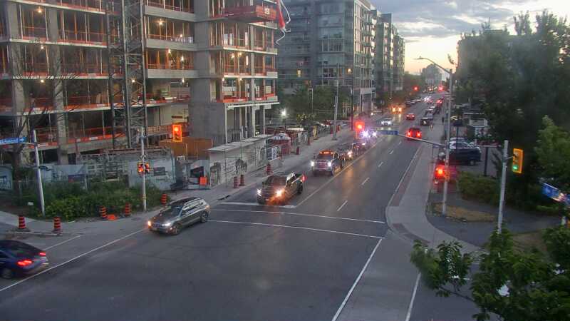 Traffic camera image at 2025-08-25 00:01:05