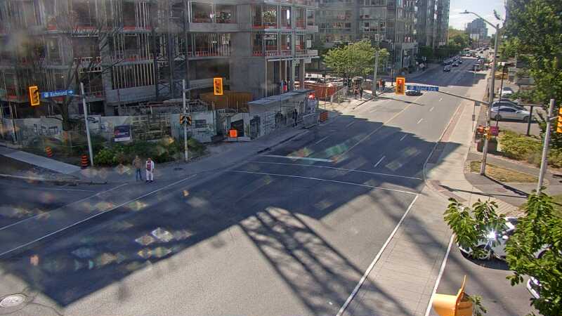 Traffic camera image at 2025-09-14 17:21:09