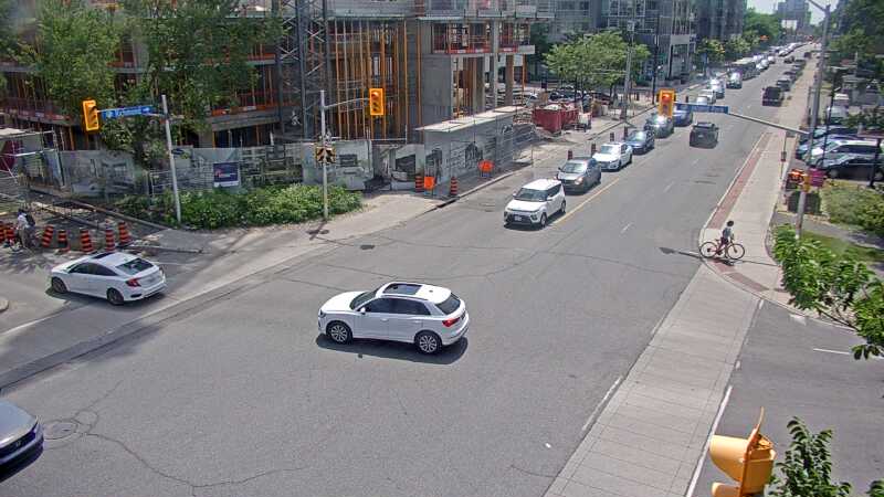 Traffic camera image at 2025-06-30 18:11:10
