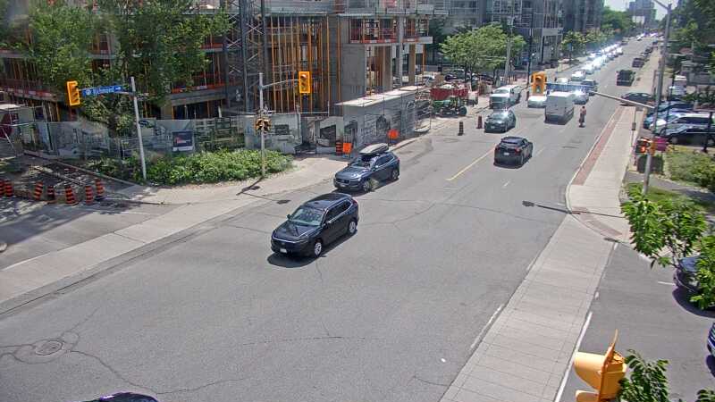 Traffic camera image at 2025-06-30 18:37:47