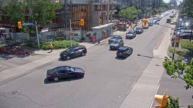 Traffic camera image at 2025-06-30 19:06:14