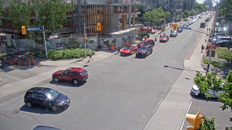 Traffic camera image at 2025-06-30 19:11:27