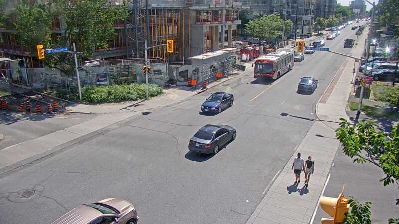 Traffic camera image at 2025-06-30 19:16:16